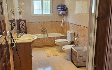 Property slide 40