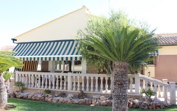 Property slide 32