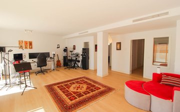 Property slide 19