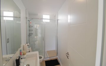 Property slide 25