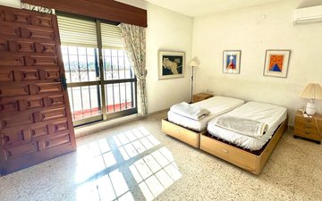 Property slide 10