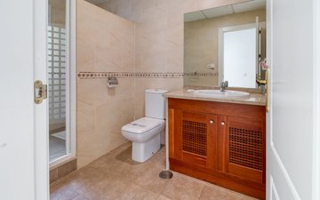 Property slide 25