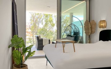 Property slide 14