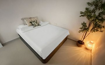 Property slide 18