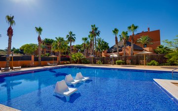 Slajd nieruchomości 24