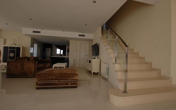 Property slide 19