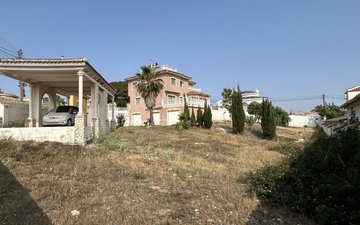 Property slide 9