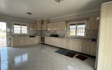 Property slide 19