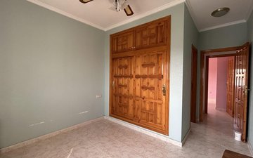 Property slide 48