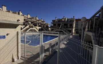 Property slide 33