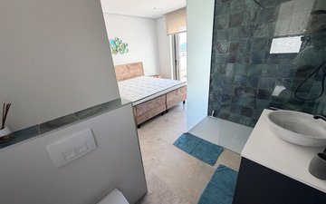 Property slide 48