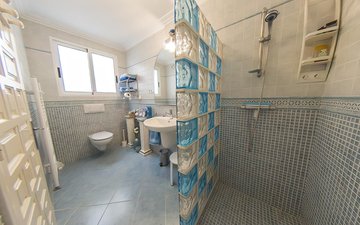 Property slide 46
