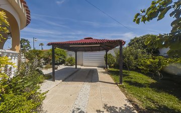 Property slide 9