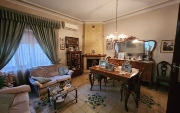 Property slide 21