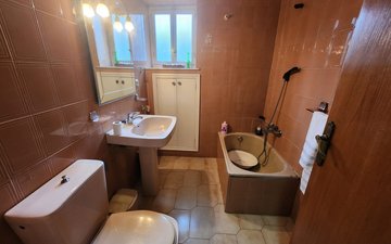 Property slide 25