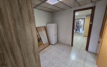 Property slide 29