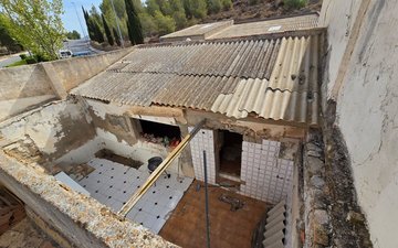 Property slide 49