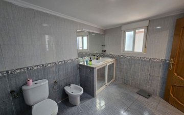 Property slide 25
