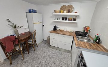 Property slide 15