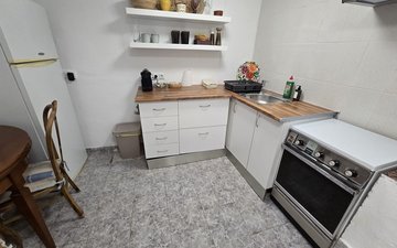 Property slide 16
