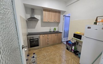 Property slide 10