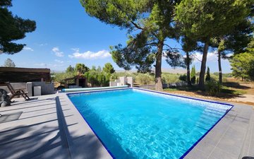 Property slide 39