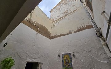 Property slide 17