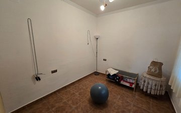 Property slide 20