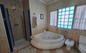 Property slide 30
