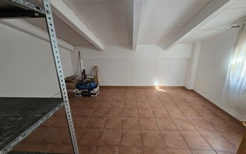 Property slide 44