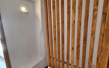 Property slide 32