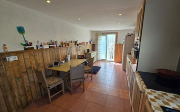 Property slide 48