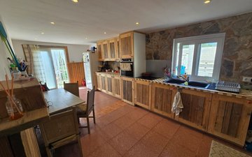 Property slide 50