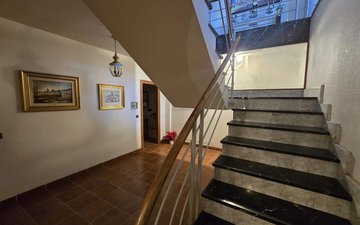 Property slide 25
