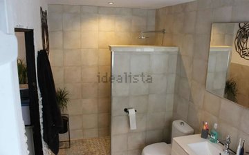 Property slide 20