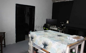 Property slide 14