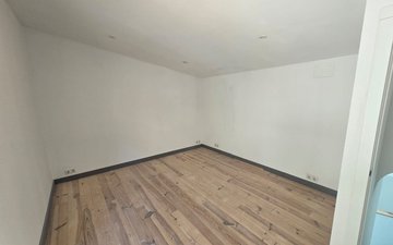 Property slide 23