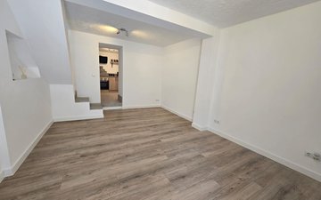 Property slide 21