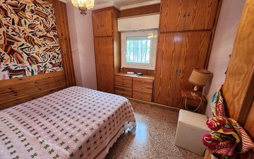 Property slide 32