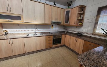Property slide 10