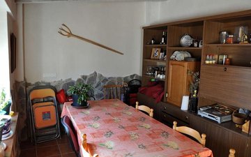 Property slide 25