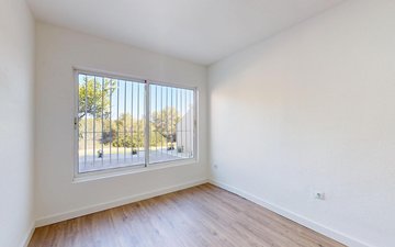 Property slide 25