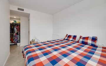 Property slide 22