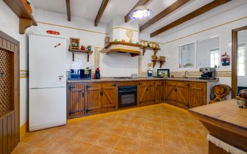 Property slide 17