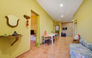 Property slide 25