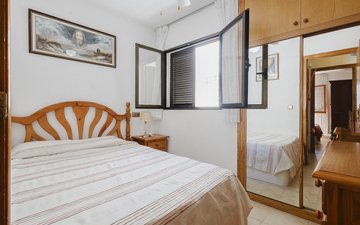 Property slide 25