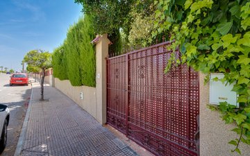 Property slide 38
