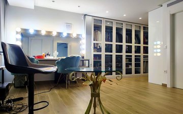 Property slide 25