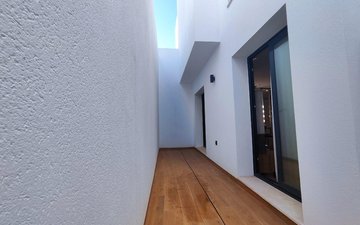 Property slide 31