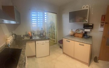 Property slide 32